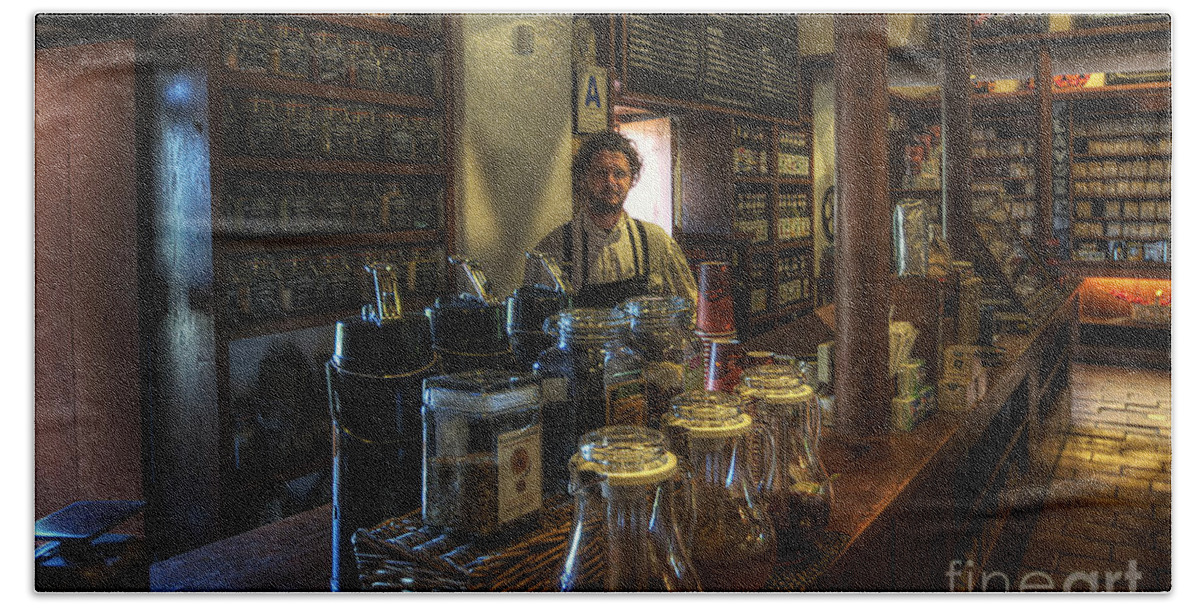 Art Bath Towel featuring the photograph Old Town House Coffee by Yhun Suarez
