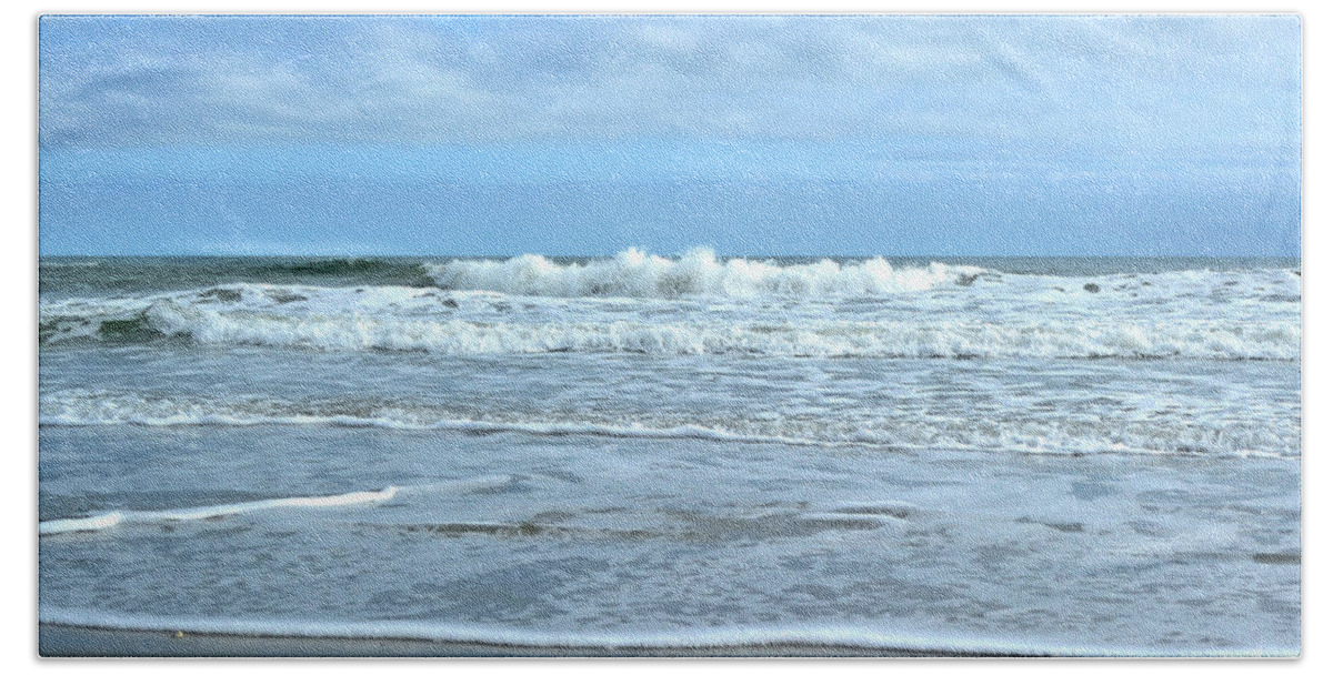 Beach Bath Towel featuring the photograph On The Beach by Kathy Baccari