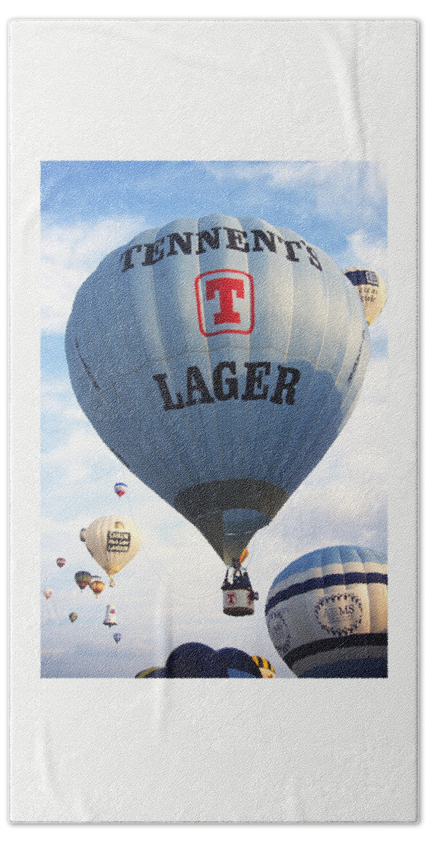 Tennents Bath Towel featuring the photograph On the Up by Gordon James