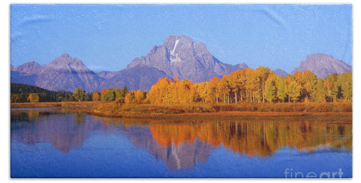 Landscape Bath Towel featuring the photograph Oxbow Bend in Grand Teton by Benedict Heekwan Yang