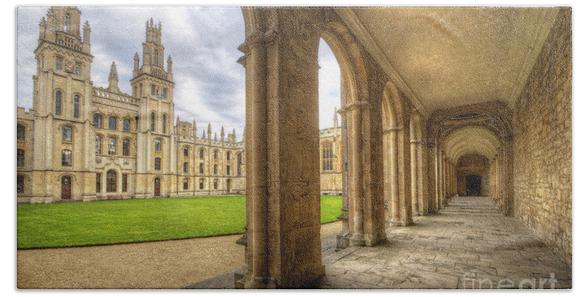 Oxford Bath Towel featuring the photograph Oxford University - All Souls College 2.0 by Yhun Suarez