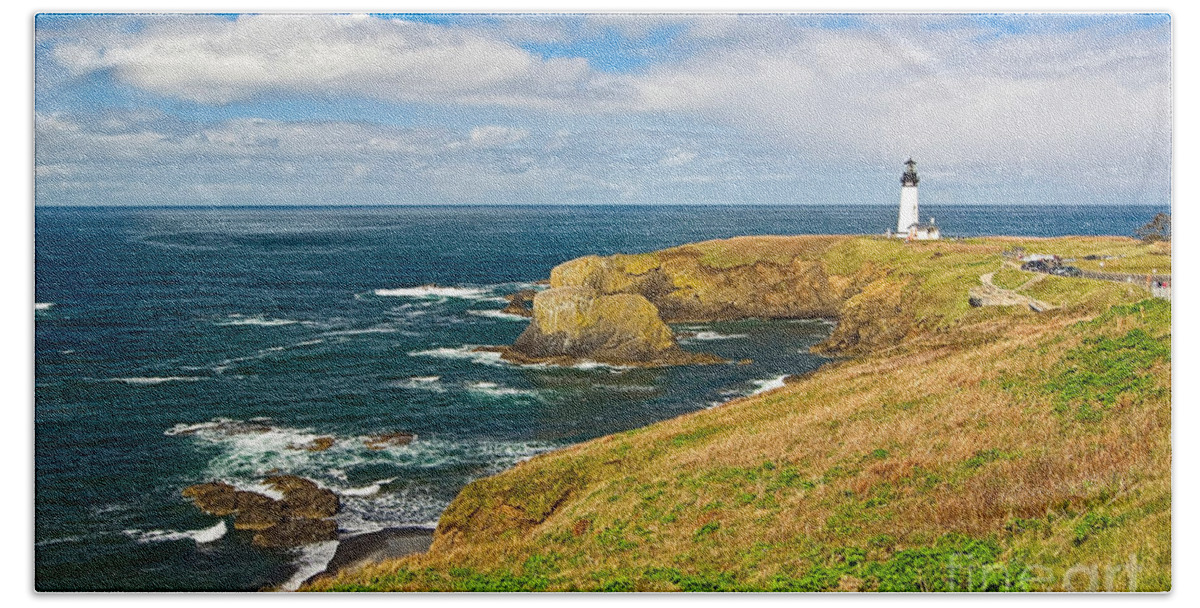 Yaquina Lighthouse Hand Towel featuring the photograph Panorama of Yaquina Lighthouse on the Oregon Coast. by Jamie Pham