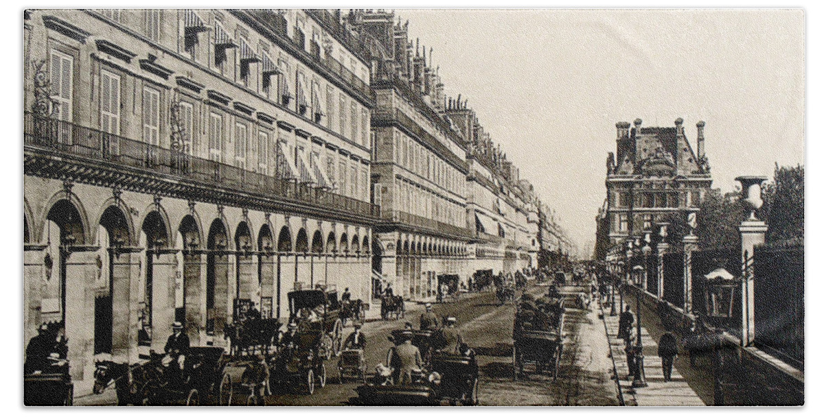 Paris 1900 Bath Towel featuring the photograph Paris 1900 Rue De Rivoli by Ira Shander