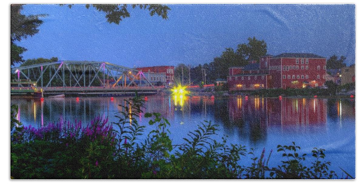 Baldwinsville Hand Towel featuring the photograph Peaceful River by Dave Files