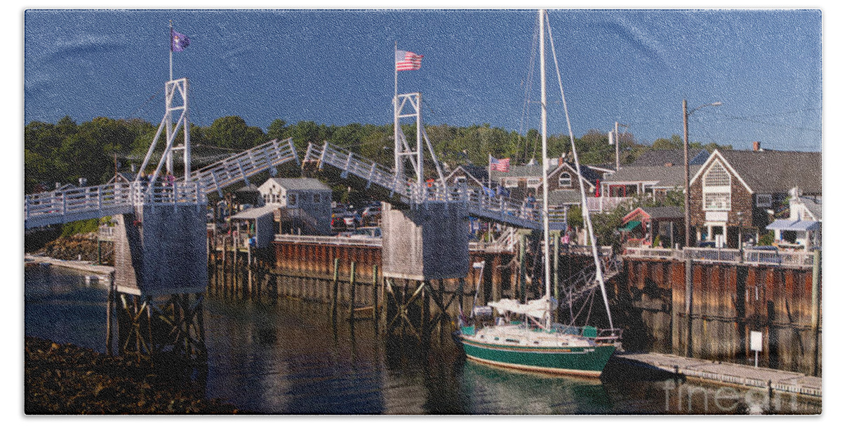 Boats Hand Towel featuring the photograph Perkins Cove Ogunquit Maine by Jerry Fornarotto