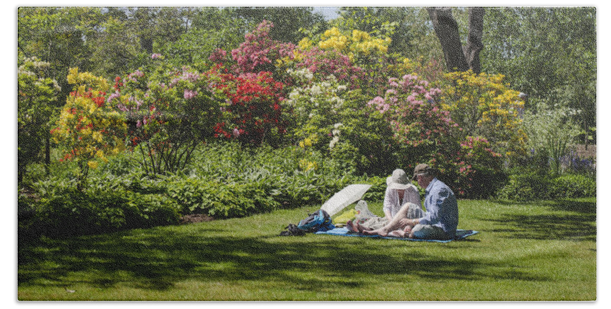 Ness Bath Towel featuring the photograph Summer Picnic by Spikey Mouse Photography