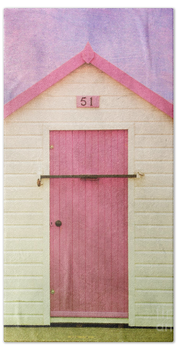 Beach Hut With Texture Bath Towel featuring the photograph Pink Beach Hut by Terri Waters
