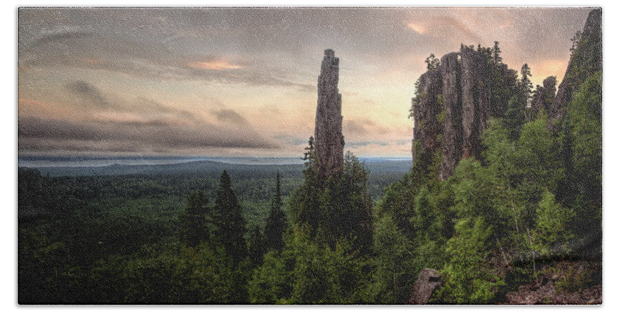 Bluff Bath Towel featuring the photograph Pinnacles the Dorion Tower by Jakub Sisak