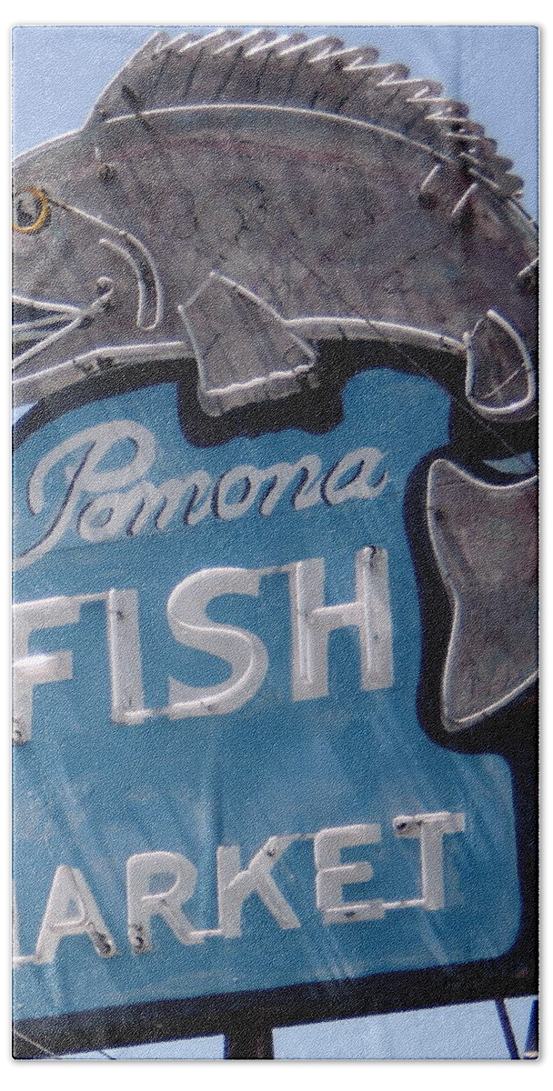 Neon Fish Sign Hand Towel featuring the photograph Pomona Fish Market Sign by Gerry High