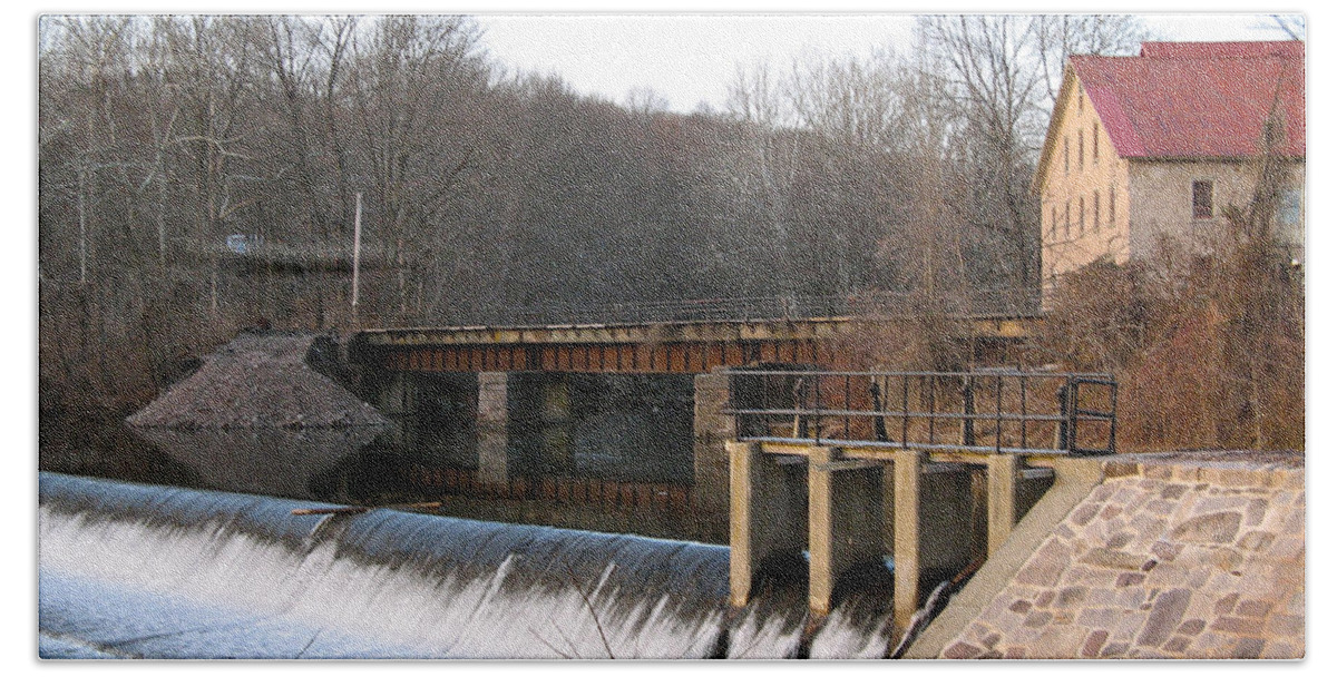 Delaware Canal Hand Towel featuring the photograph Prallsville Mill by Christopher Plummer