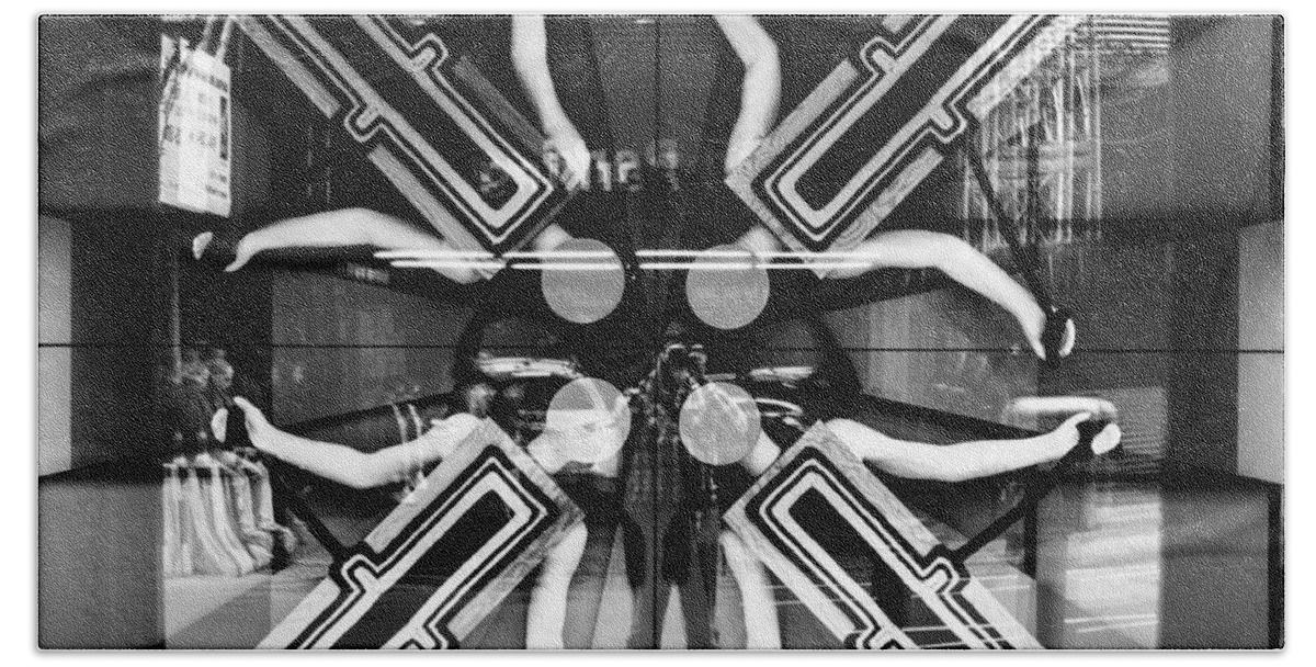 Black And White Bath Sheet featuring the photograph Quadruplets by Angus HOOPER III