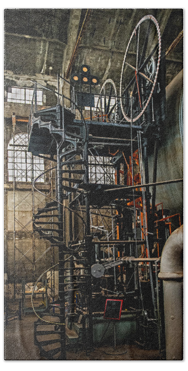 Quincy Hand Towel featuring the photograph Quincy Mine Hoist by Paul Freidlund