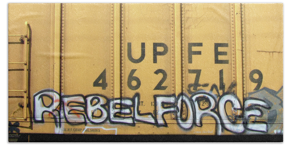 Graffiti Bath Towel featuring the photograph Rebel Force by Donna Blackhall