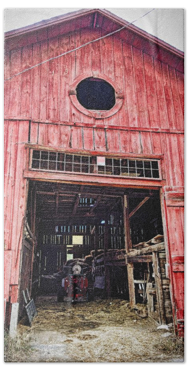 Wooden Red Barn Hand Towel featuring the photograph Red Barn by Joan Reese