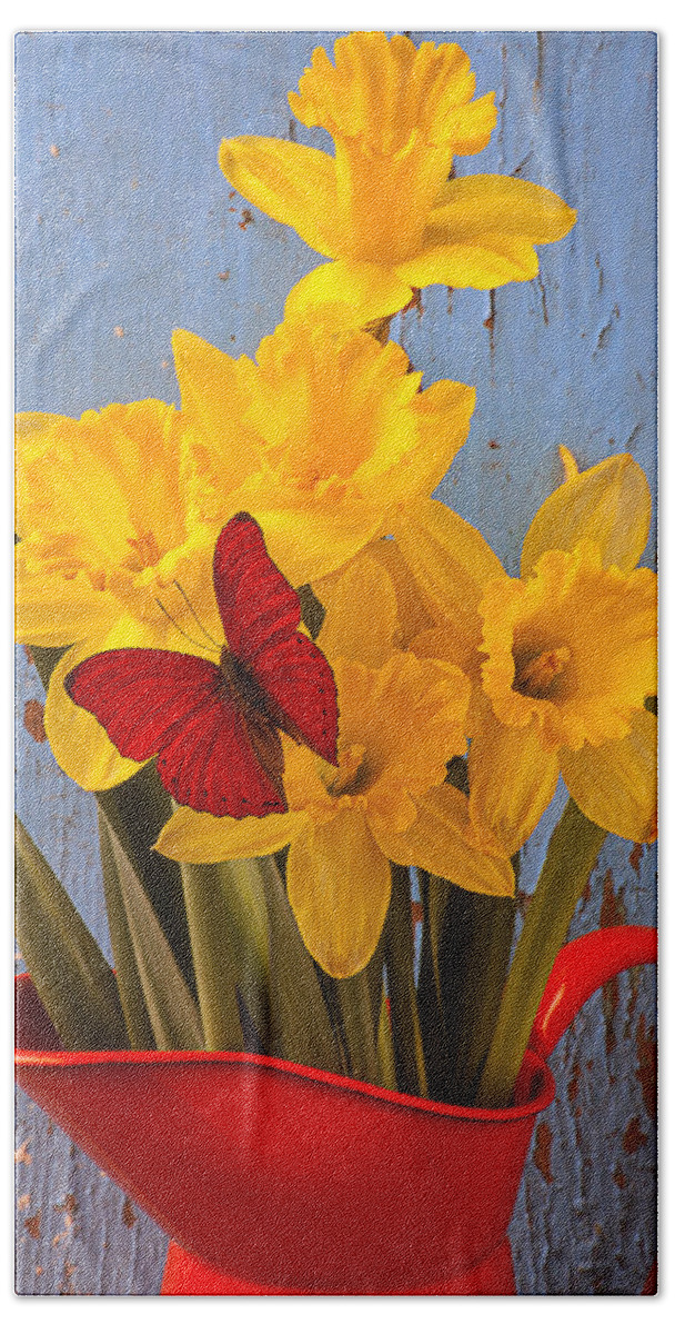 Yellow Bath Towel featuring the photograph Red Butterfly On Daffodils by Garry Gay