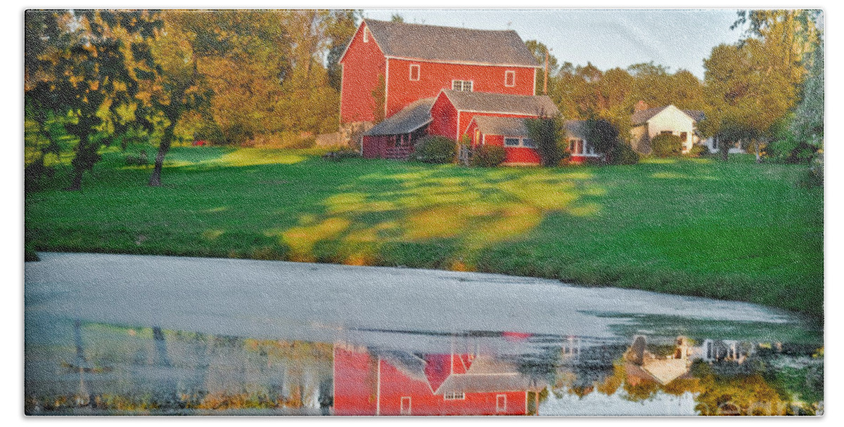 Red Bath Towel featuring the photograph Red Farm House by Gary Keesler