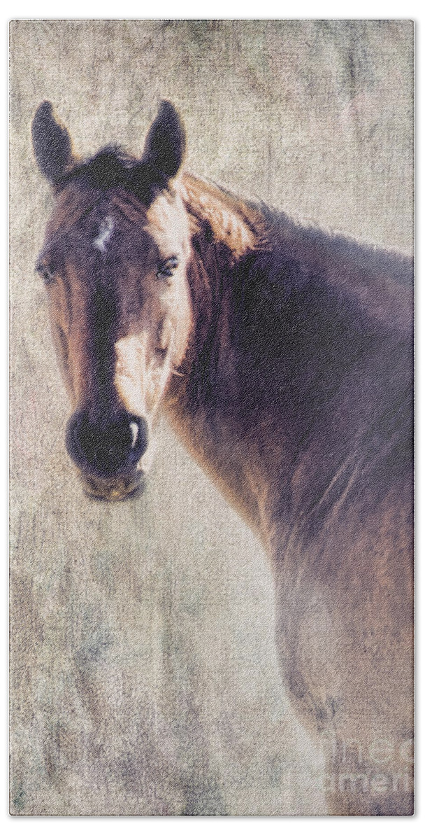 Horse Bath Towel featuring the photograph Reliability by Betty LaRue