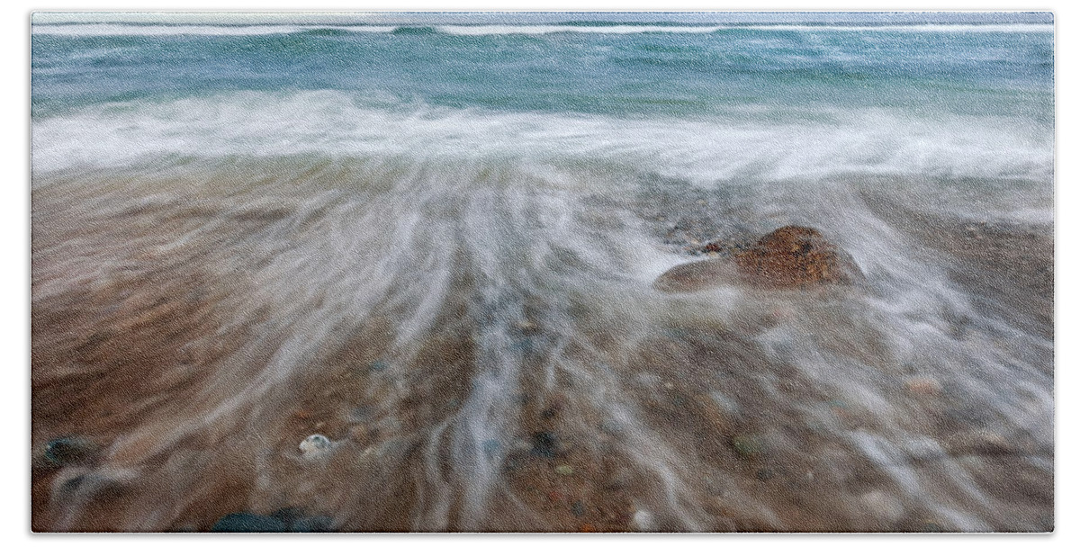 Seascape Bath Towel featuring the photograph Rip Tide by Bill Wakeley