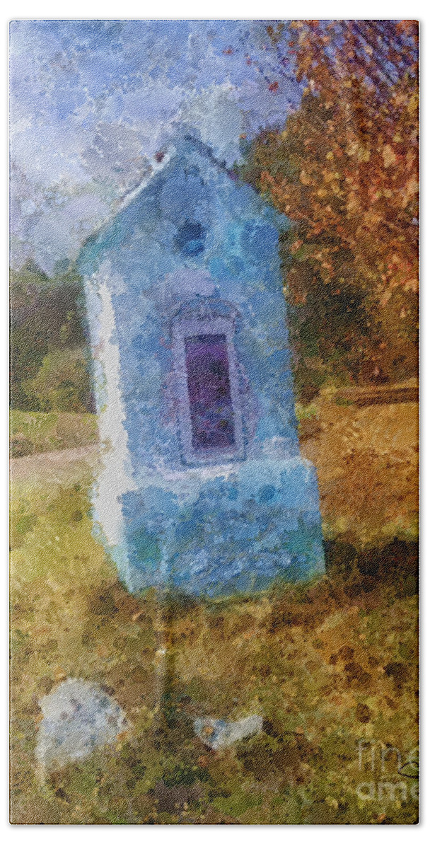 Roadside Shrine Bath Towel featuring the painting Roadside Shrine by Mo T