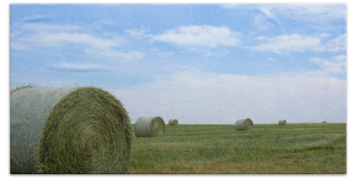 Hay Bales Photograph Bath Towel featuring the photograph Rollin' Rollin' Rollin' by Jim Garrison