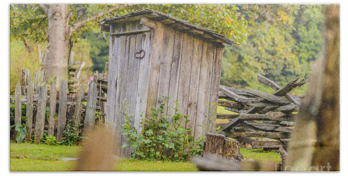 North Carolina Bath Towel featuring the photograph Rustic Fence and Outhouse by Elvis Vaughn