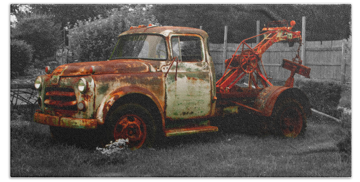 Rusty Hand Towel featuring the photograph Rusty tow truck by Michael Porchik