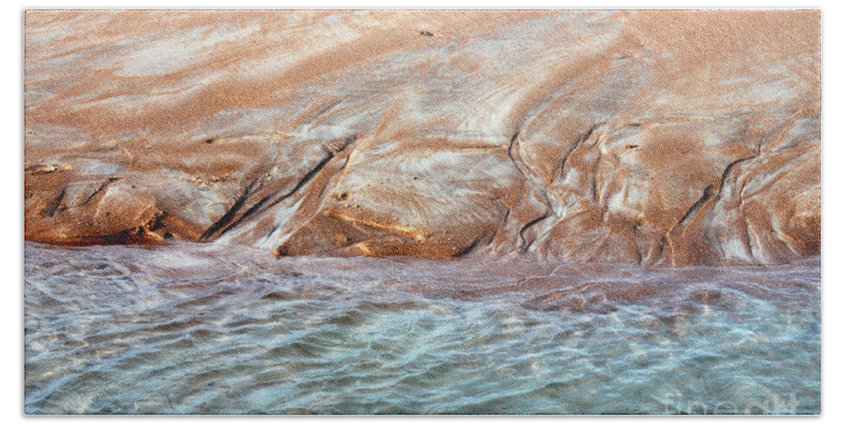 Landscape Bath Towel featuring the photograph Sand Art No. 3 by Todd Blanchard
