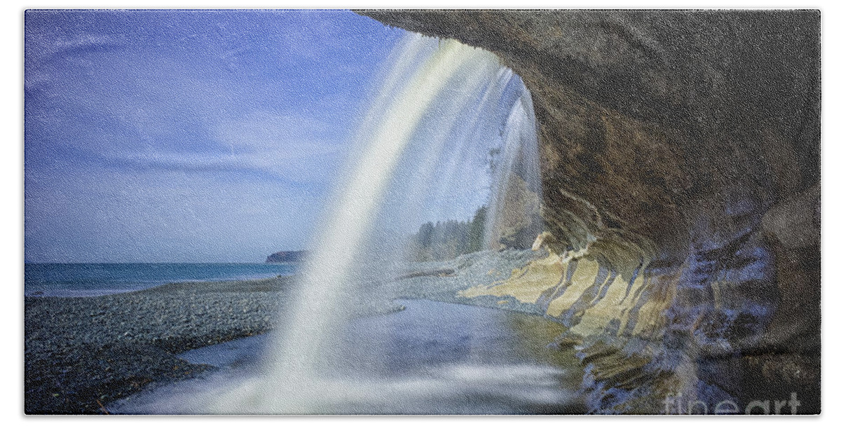 British Columbia Hand Towel featuring the photograph Sandcut Beach by Carrie Cole
