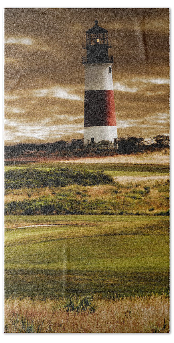Great Landscape Bath Towel featuring the photograph Sankaty Head Lighthouse in Nantucket by Mitchell R Grosky