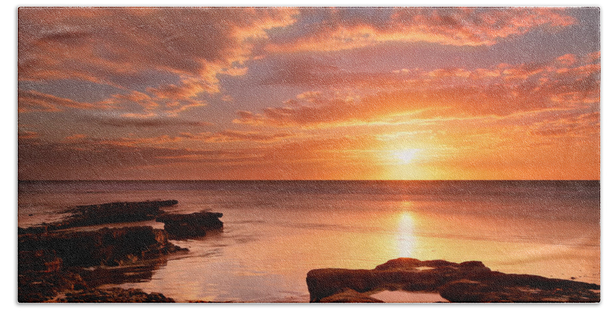 Sunset Hand Towel featuring the photograph Seaside Reef Sunset 15 by Larry Marshall