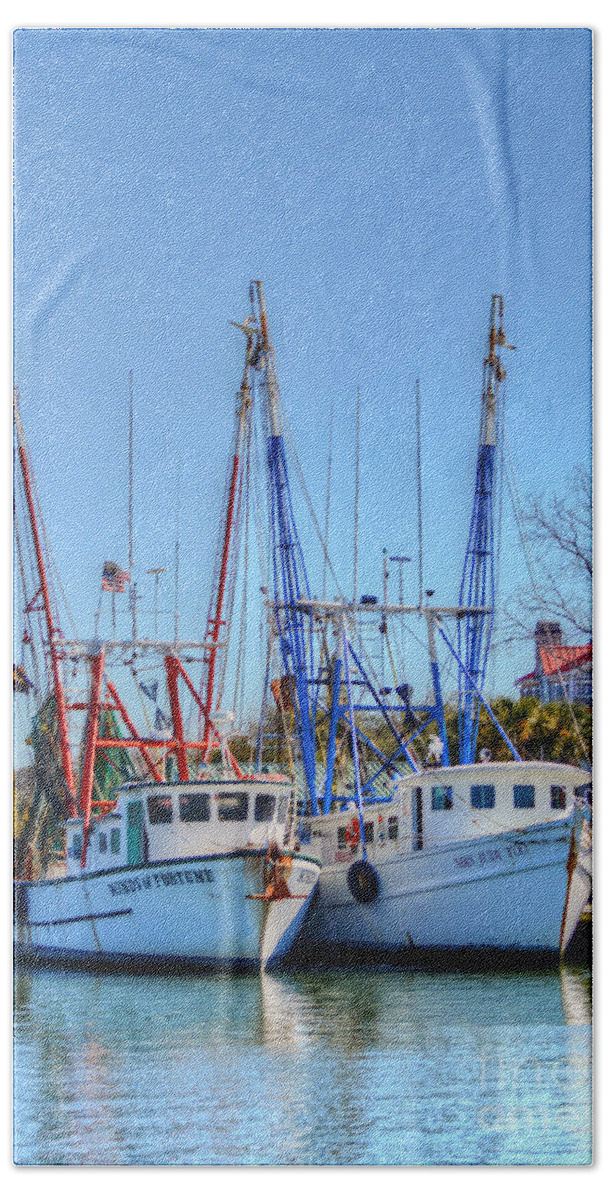 Scenic Bath Towel featuring the photograph Shem Creek Shrimp Boats by Kathy Baccari