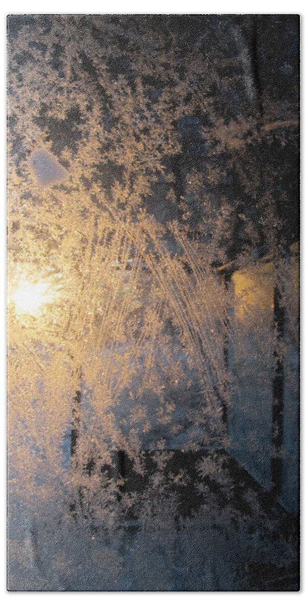 Winter Bath Towel featuring the photograph Shines Through And Illuminates The Day by Rosita Larsson