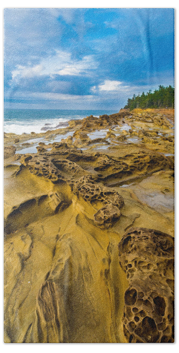 Shore Acres Hand Towel featuring the photograph Shore Acres Sandstone by Robert Bynum