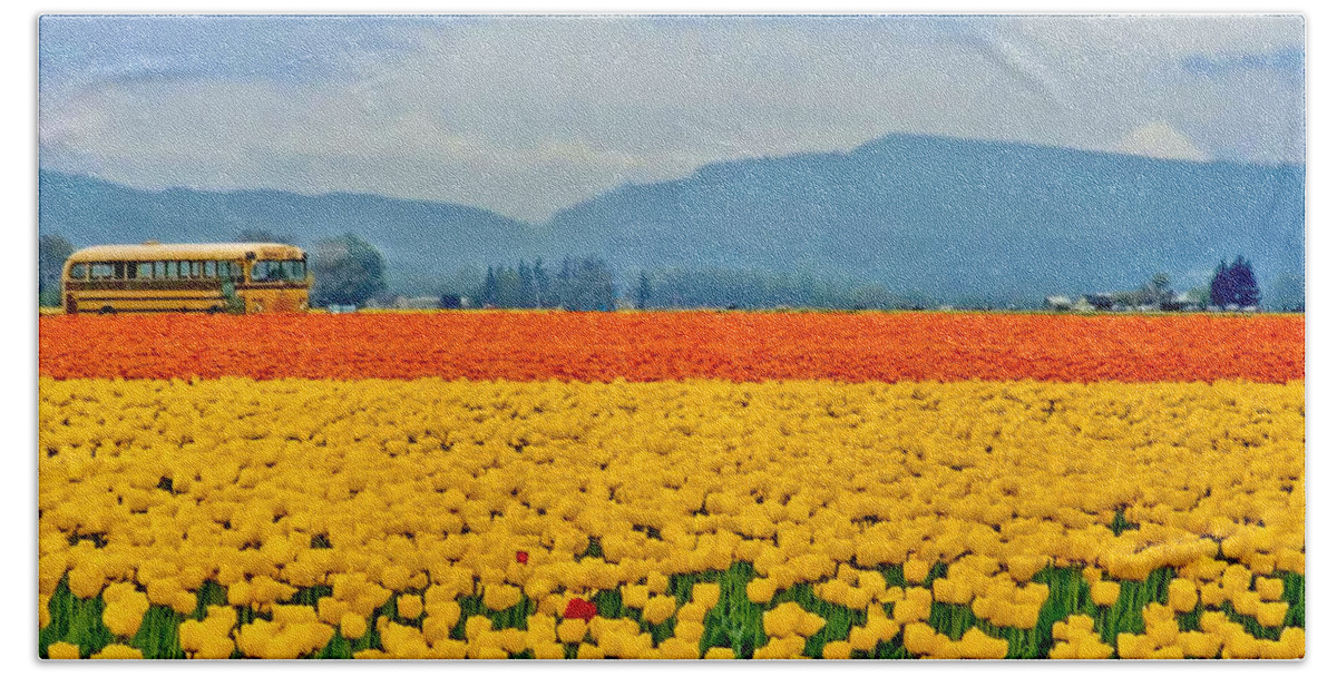 Tulips Bath Towel featuring the photograph Skagit Valley Tulip Field by Peggy Collins