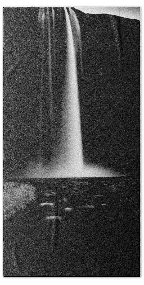 Seljalandsfoss Waterfall Bath Towel featuring the photograph Smooth light by Greg Wyatt