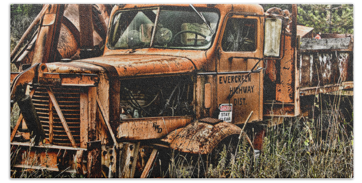 Snow Bath Towel featuring the photograph Snow Plow by Ron Roberts