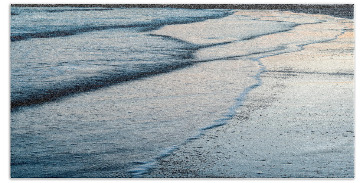 Galveston Bath Towel featuring the photograph Some wave action by Silvio Ligutti
