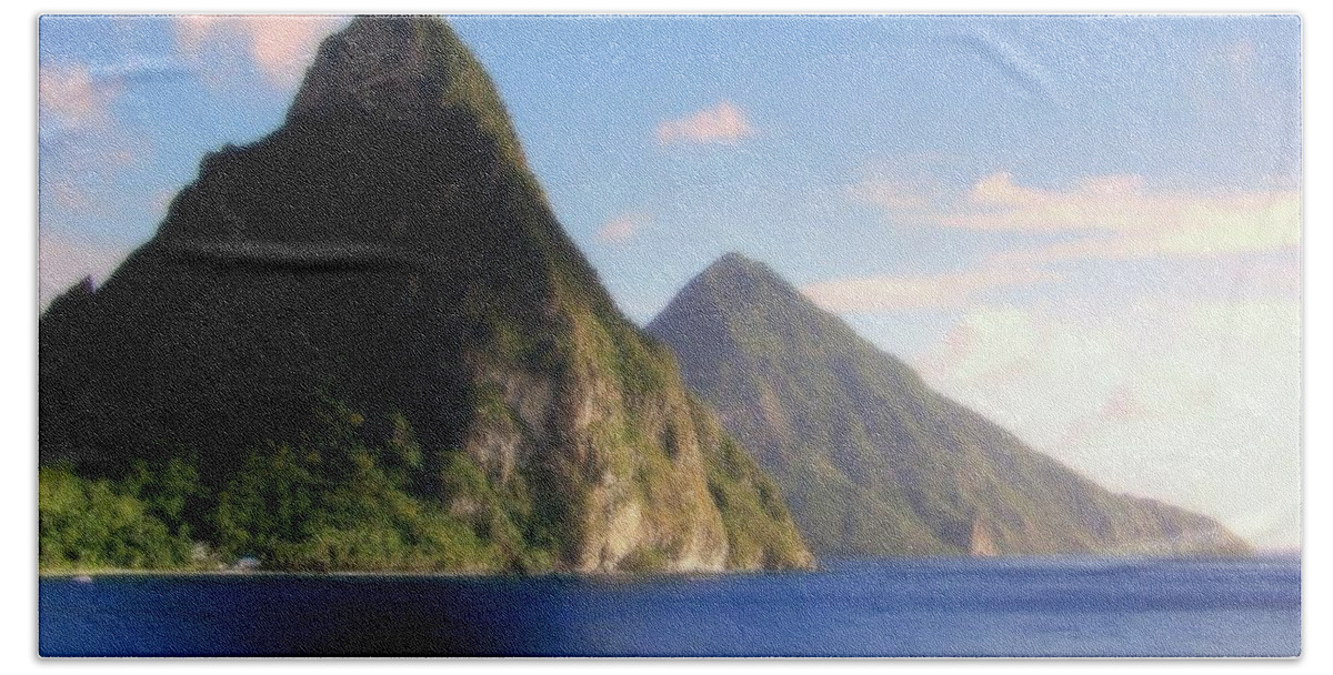 Piton Mountains Hand Towel featuring the photograph Splendor by Karen Wiles