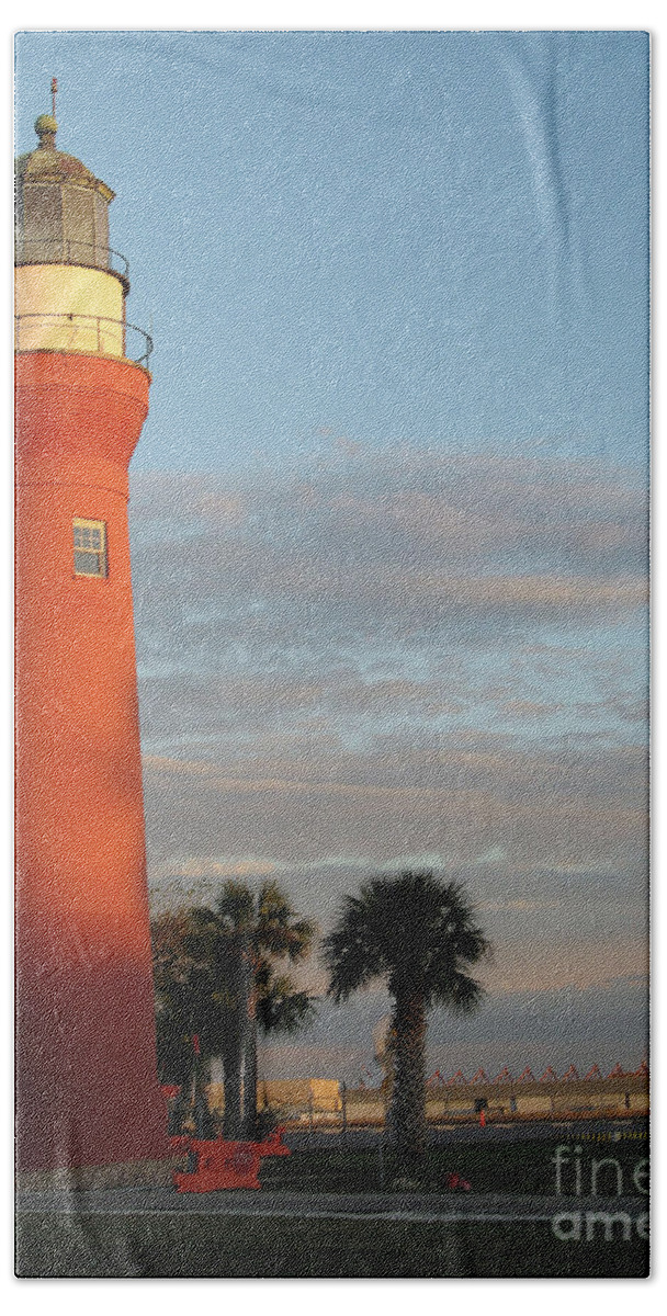 Lighthouse Bath Towel featuring the photograph St. Johns River Lighthouse II by Christiane Schulze Art And Photography