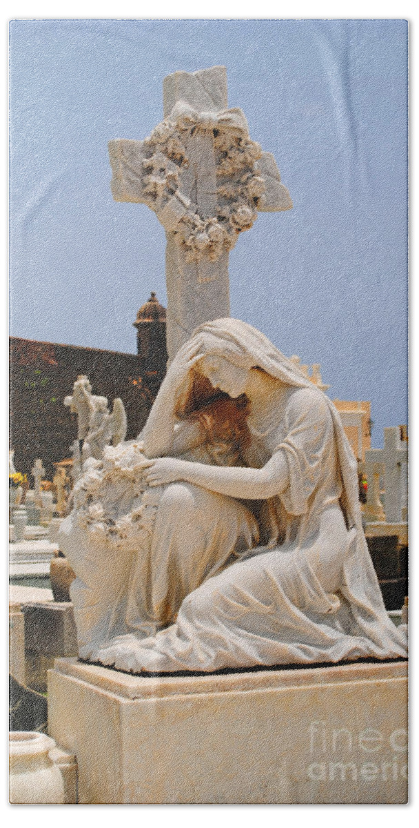 Cemetery Hand Towel featuring the photograph Statue Mourning Woman by George D Gordon III