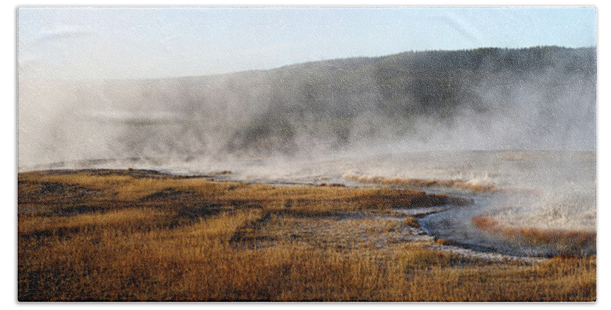 Creek Bath Towel featuring the photograph Steam Creek by David Andersen