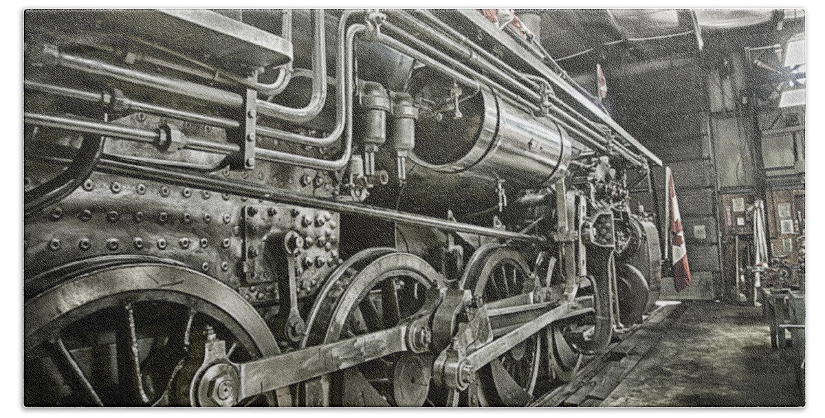 Steam Hand Towel featuring the photograph Steam Locomotive 2141 by Theresa Tahara