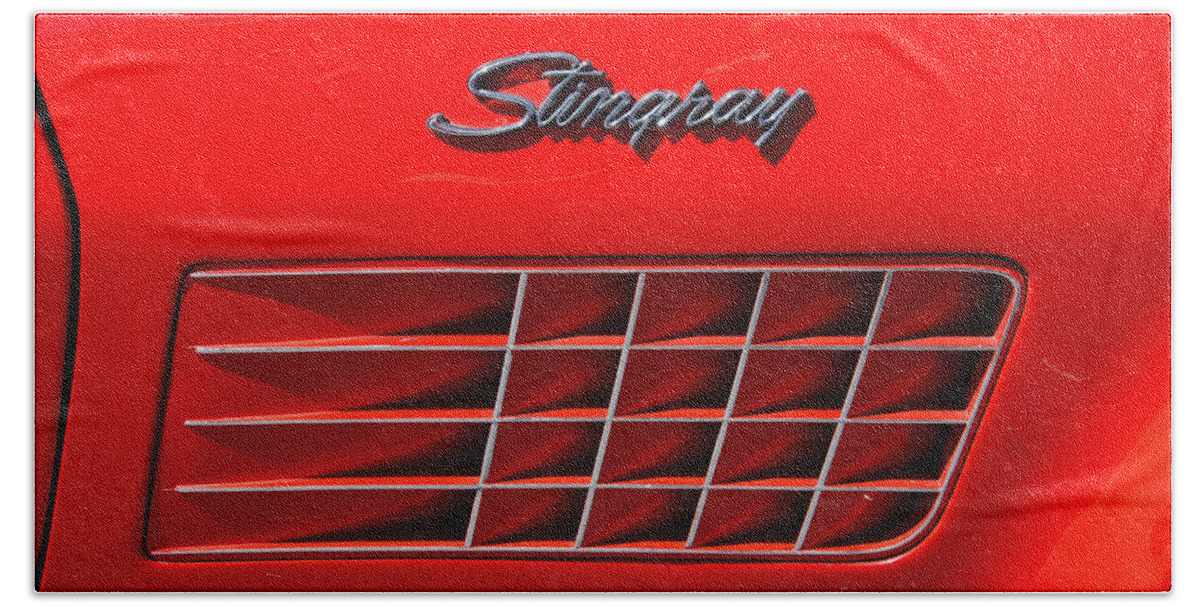 Automotive Details Bath Towel featuring the photograph Stingray by John Schneider