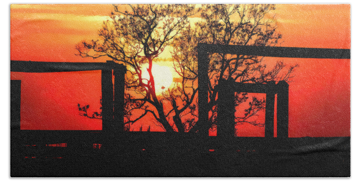Texas Photograph Bath Towel featuring the photograph Stockyard Sunset by Lucy VanSwearingen