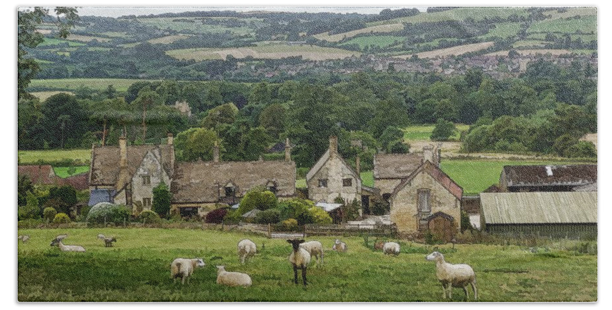 Farm Hand Towel featuring the photograph Sudeley Hill Farm by Ron Harpham