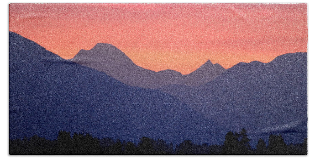 Sunrise Bath Towel featuring the photograph Summer Sunrise by Whispering Peaks Photography
