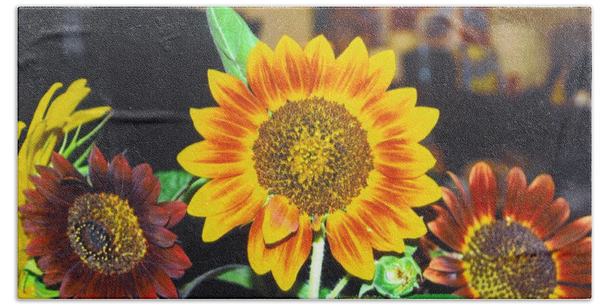 Home Grown Hand Towel featuring the photograph Sun flowers by Robert Floyd