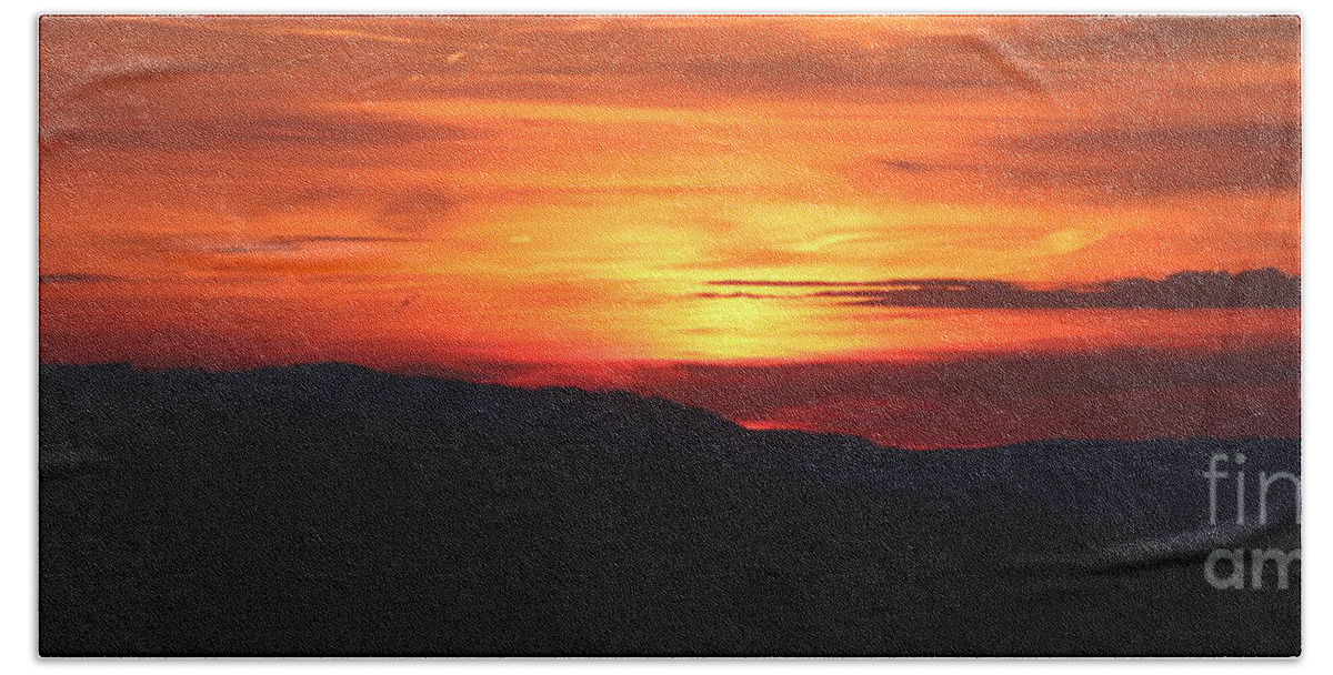 Sunset Hand Towel featuring the photograph Sunset by Amanda Mohler