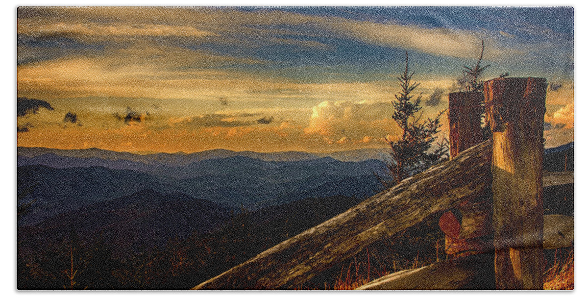 Sunset Bath Towel featuring the painting Sunset on Top of Mount Mitchell by John Haldane