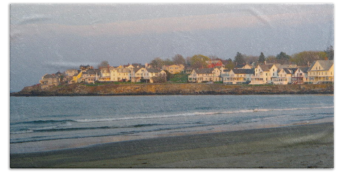 York Beach Hand Towel featuring the photograph Sunset on York Beach by Denise Mazzocco